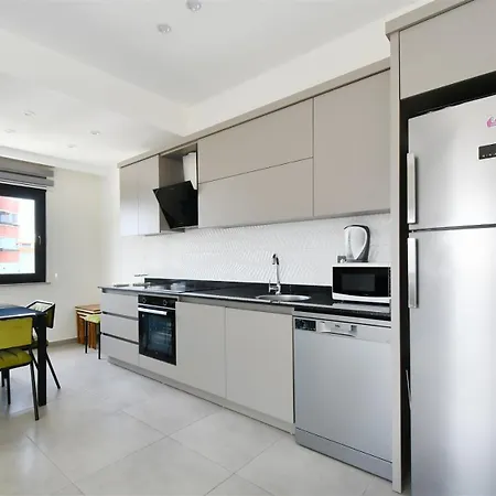 Gokgur 2-bedroom For Rent, 400 Meters From The Sea, Mahmutlar, * Alanya